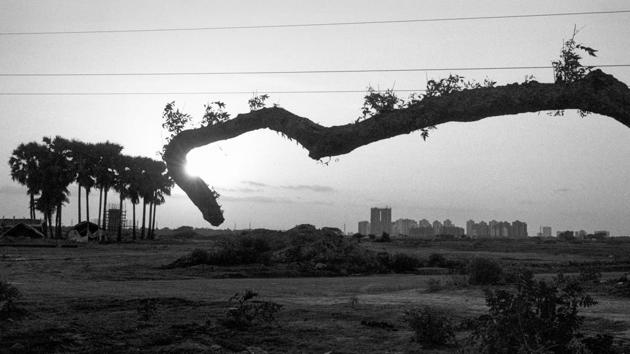 There is a human connection between the splendour of Hampi in its medieval glory, and the new polis rising out of the fertile ploughed stretches and playfields of rural children in nascent Newtown today. (Rajib De) There is a human connection between the splendour of Hampi in its medieval glory, and the new polis rising out of the fertile ploughed stretches and playfields of rural children in nascent Newtown today. (Rajib De)