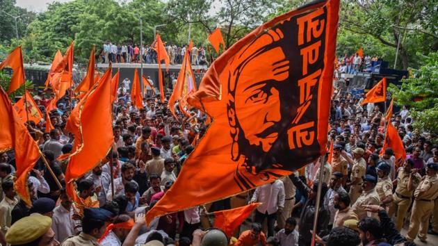 Hoards of protestors were seen outside the Collector’s office on Thursday. A huge battalion of police was deployed at the district commissionerate owing to the large number of protestors. (Sanket Wankhade/HT Photo) 