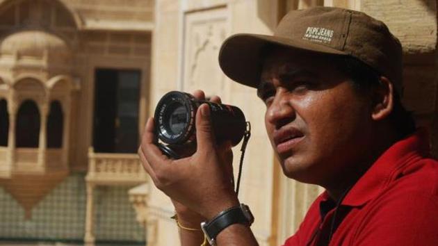 Director Mangesh Hadawale’s Chalo Jeete Hain is a film based on Naru, a 12-year-old who is inspired by the writings of Swami Vivekanand (HTPHOTO) Director Mangesh Hadawale’s Chalo Jeete Hain is a film based on Naru, a 12-year-old who is inspired by the writings of Swami Vivekanand (HTPHOTO)