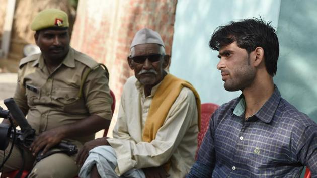 Beetu Kumar Jatav (R), The bride’s brother speaks to reporters. “We have been told that the price of this baraat will be heavy. We have to live in the village. We hope nothing bad happens. The Thakurs are not happy,” Jatav said. The wedding etched a landmark because Sanjay refused to back down in a scenario that has frequently triggered boycotts or bloodshed in the region. (Burhaan Kinu / HT Photo) Beetu Kumar Jatav (R), The bride’s brother speaks to reporters. “We have been told that the price of this baraat will be heavy. We have to live in the village. We hope nothing bad happens. The Thakurs are not happy,” Jatav said. The wedding etched a landmark because Sanjay refused to back down in a scenario that has frequently triggered boycotts or bloodshed in the region. (Burhaan Kinu / HT Photo)