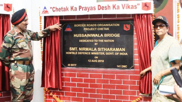 Defence Minister Nirmala Sitharaman inaugurating Hussainiwala bridge in Ferozepur on Sunday. (HT Photo) Defence Minister Nirmala Sitharaman inaugurating Hussainiwala bridge in Ferozepur on Sunday. (HT Photo)