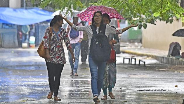 Various parts of Delhi-NCR are likely to witness light to moderate rainfall on Sunday. (Sonu Mehta/HT Photo) Various parts of Delhi-NCR are likely to witness light to moderate rainfall on Sunday. (Sonu Mehta/HT Photo)