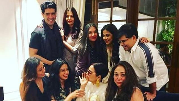 Sridevi caught on camera laughing with her friends Rani Mukerji, Tina Ambani, Rekha, Karan Johar, Aishwarya Rai, Shabana Azmi, Vidya Balan and Manish Malhotra. (Instagram) 