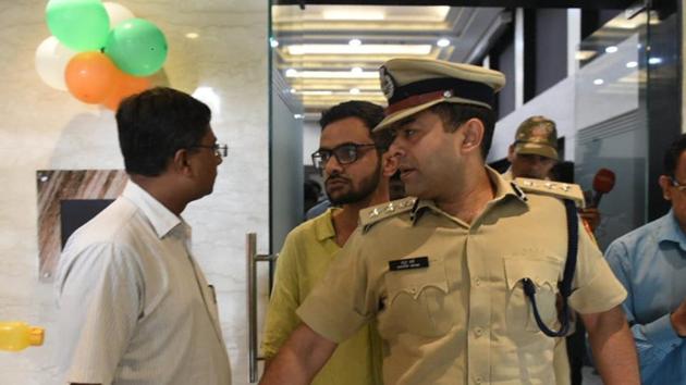 JNU student leader Umar Khalid escaped unhurt after an unidentified man shot at him in central Delhi on Monday.The incident took place outside the Constitution Club in the heart of the city where he had come for an event titled ‘Khauff Se Azaadi’, organised by an organisation named ‘United Against Hate’. The assailant fled as Khalid’s associates tried to apprehend him. (Sonu Mehta / HT Photo)