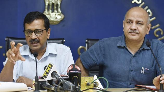 Delhi chief minister Arvind Kejriwal and his deputy Manish Sisodia were charged with planning the conspiracy to assault chief secretary Anshu Prakash by calling him to the CM’s residence for a late night meeting.(HT File Photo)