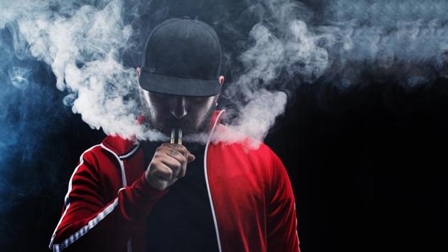 Some of the effects of vaping were similar to those seen in regular smokers.(Shutterstock)