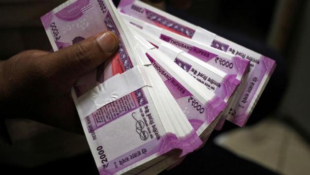 The government blamed “external factors” for the rupee’s fall to an all-time low against the US dollar, with Economic Affairs Secretary Subhash Chander Garg saying these factors may ease soon.(File Photo)
