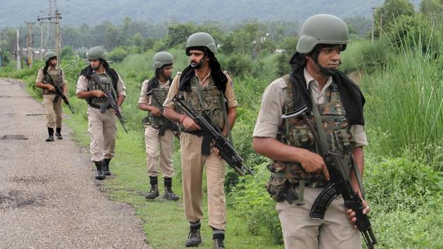Ahead of Independence Day, Central Reserved Police Force (CRPF) personnel patrol along the Jammu-Srinagar national highway in Jammu on Tuesday. (PTI) Ahead of Independence Day, Central Reserved Police Force (CRPF) personnel patrol along the Jammu-Srinagar national highway in Jammu on Tuesday. (PTI)