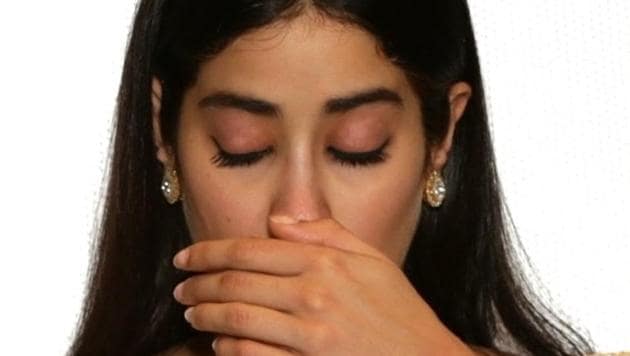 On Sridevi’s birth anniversary, daughter Janhvi Kapoor broke down in tears as she spoke about her mother at the two-day special screening of Sridevi's films in Delhi.(IANS)
