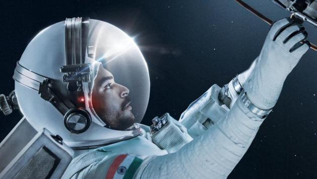 Varun Tej plays the role of an astronaut in his upcoming film Antariksham 9000 kmph. Varun Tej plays the role of an astronaut in his upcoming film Antariksham 9000 kmph.