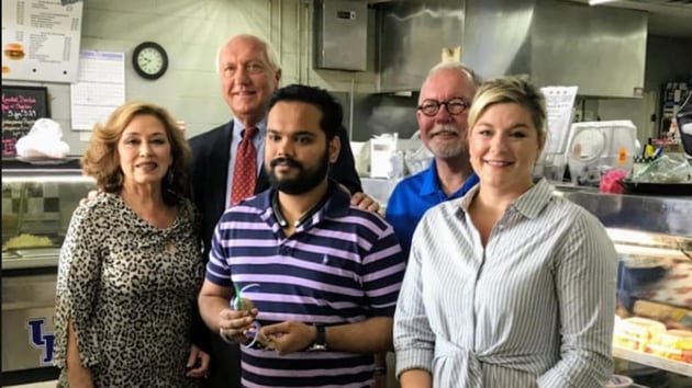 Ashland city’s Mayor Steve Gilmore and three city commissioners visited Taj Sardar, the owner of the restaurant, to give support(Photo: Facebook/City of Ashland Ketucky Government) Ashland city’s Mayor Steve Gilmore and three city commissioners visited Taj Sardar, the owner of the restaurant, to give support(Photo: Facebook/City of Ashland Ketucky Government)