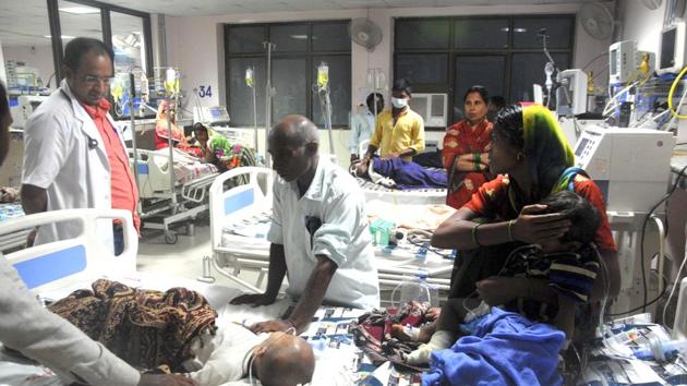 An inside view of a ward of BRD Hospital in Gorakhpur , India,(Guddu / Hindustan Times) An inside view of a ward of BRD Hospital in Gorakhpur , India,(Guddu / Hindustan Times)