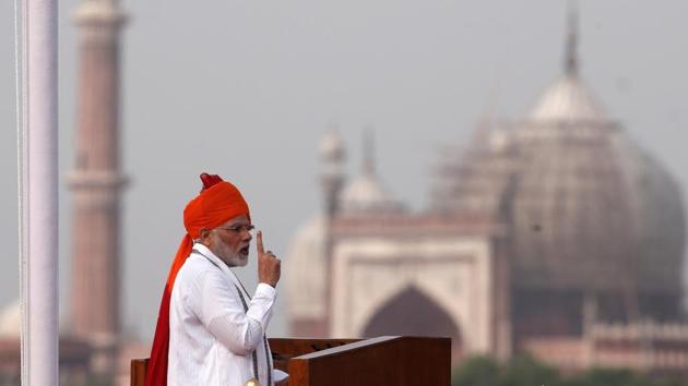 Prime Minister Narendra Modi addresses the nation from the Red Fort during Independence Day celebrations in New Delhi, on Wednesday.(Reuters Photo) Prime Minister Narendra Modi addresses the nation from the Red Fort during Independence Day celebrations in New Delhi, on Wednesday.(Reuters Photo)
