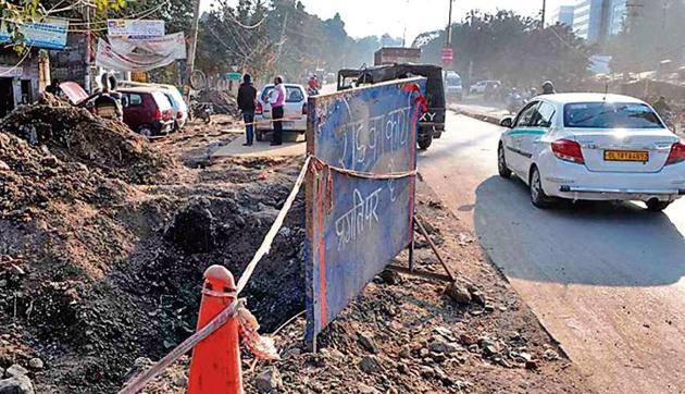 The widening work on Old Delhi-Gurugram Road was launched in 2014. (HT File Photo) The widening work on Old Delhi-Gurugram Road was launched in 2014. (HT File Photo)