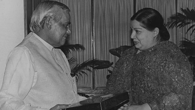 Prime Minister Atal Bihari Vajpayee meets with AIADMK leader Jayalalithaa on October 8, 1998 in New Delhi. (HT Archive)