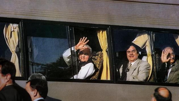 Atal Bihari Vajpayee, as prime minister, waves from the Delhi-Lahore bus on his arrival in Lahore to attend a summit with Pakistan’s government. Vajpayee, 93, passed away on Thursday, August 16, 2018 in Delhi. (PTI file photo) Atal Bihari Vajpayee, as prime minister, waves from the Delhi-Lahore bus on his arrival in Lahore to attend a summit with Pakistan’s government. Vajpayee, 93, passed away on Thursday, August 16, 2018 in Delhi. (PTI file photo)
