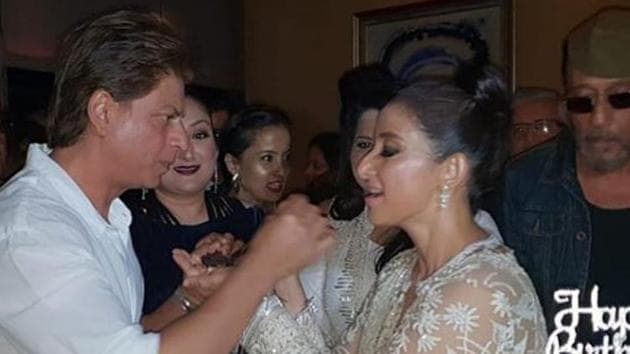 Shahrukh Khansexvideo - At Manisha Koirala's birthday party, Shah Rukh Khan feeds her cake, Rekha  showers love. See pics, video | Bollywood - Hindustan Times