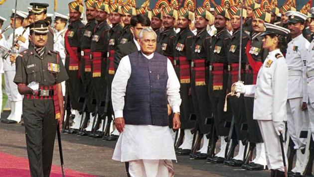 Former prime minister Atal Bihari Vajpayee inspects the guard of honour during the Independence Day function at the Red Fort in New Delhi, on August 15, 1999.(PTI File Photo)