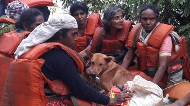 A rescue operation at Orapally village, Mananthavady Taluk in Kerala.(Picture courtesy: NDRF/Twitter)