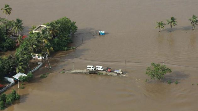 View of a flooded area is pictured in the north part of Kochi on August 18.(AFP Photo)
