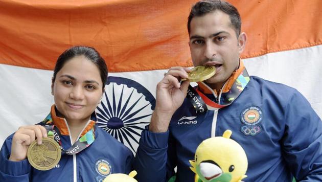 Apurvi Chandela and Ravi Kumar won the bronze medal in the 10m Air Pistol Mixed Team event at Asian Games 2018.(PTI)