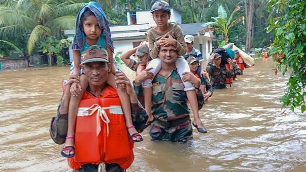 Indian Army members conduct rescue and evacuation drive in flood-affected regions of Kerala on Sunday, Aug 19, 2018. (PTI) Indian Army members conduct rescue and evacuation drive in flood-affected regions of Kerala on Sunday, Aug 19, 2018. (PTI)