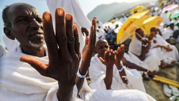 Pilgrims stood shoulder to shoulder for an emotional day of repentance and supplication at the site Muslims believe the Prophet Muhammad delivered his final sermon, calling for equality and for Muslims to unite. (Ahmad Al-Rubaye / AFP)