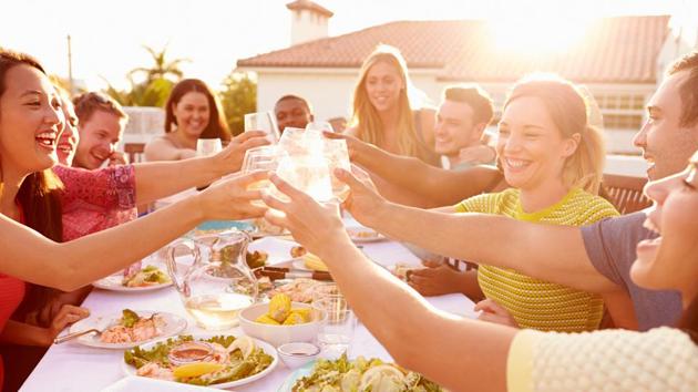 Start small: The next time you catch up with your friends over a meal, avoid bringing your phone out, even to click photos of your food. Forget the photo and actually enjoy your meal. (Shutterstock) Start small: The next time you catch up with your friends over a meal, avoid bringing your phone out, even to click photos of your food. Forget the photo and actually enjoy your meal. (Shutterstock)