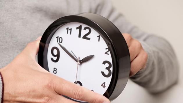 Stop taking your phone to bed: Avoid keeping an alarm on your phone and switch an actual alarm clock. (Shutterstock) Stop taking your phone to bed: Avoid keeping an alarm on your phone and switch an actual alarm clock. (Shutterstock)