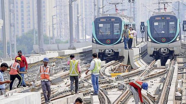 The 29.71km Noida-Greater Noida link is estimated to have a ridership of 1.2 lakh a day, which will rise to 4 lakh by 2031. (Sunil Ghosh/HT Photo) The 29.71km Noida-Greater Noida link is estimated to have a ridership of 1.2 lakh a day, which will rise to 4 lakh by 2031. (Sunil Ghosh/HT Photo)