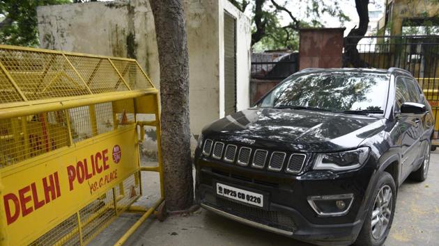 Police said the angry crowd of onlookers tried to vandalise the vehicle (pictured), but were controlled by police present at the crime scene. (Sanchit Khanna/HT Photo) Police said the angry crowd of onlookers tried to vandalise the vehicle (pictured), but were controlled by police present at the crime scene. (Sanchit Khanna/HT Photo)