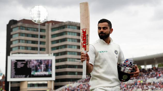 India's Virat Kohli is applauded after being bowled out by England's Chris Woakes. (REUTERS)