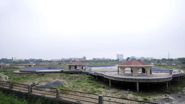 A view of the under-construction biodiversity park in sector 91, in Noida, on Sunday, August 19, 2018. The proposed 75 acre green area is located off the Noida- Greater Noida Expressway.(Sunil Ghosh / HT Photo) A view of the under-construction biodiversity park in sector 91, in Noida, on Sunday, August 19, 2018. The proposed 75 acre green area is located off the Noida- Greater Noida Expressway.(Sunil Ghosh / HT Photo)