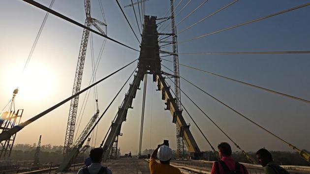 A view of the Signature Bridge after the installation of the final pylon , at Wazirabad in New Delhi, on Tuesday, May 29, 2018.(Sonu Mehta/HT Photo)