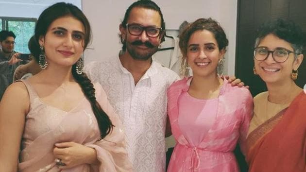 Aamir Khan with Fatima Sana Sheikh, Sanya Malhotra and wife Kiran Rao during Eid celebrations.