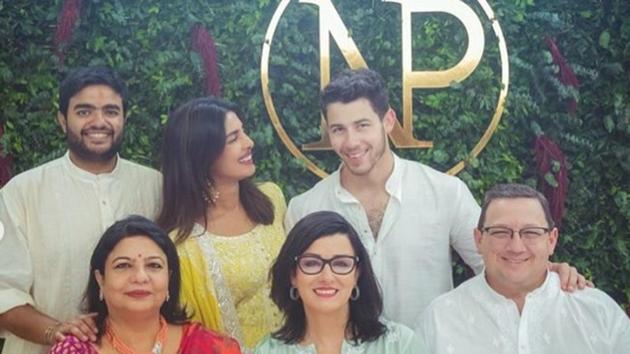 Priyanka Chopra and Nick Jonas’ engagement cake weighed 15 kg. Priyanka Chopra and Nick Jonas’ engagement cake weighed 15 kg.