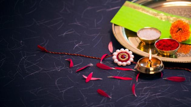 Here are some economical gifts for Rakshabandhan 2018.(Shutterstock)