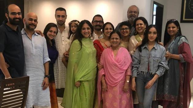 Aamir Khan had a fam-jam this Eid. See pics with nephew Imran Khan, others  | Bollywood - Hindustan Times