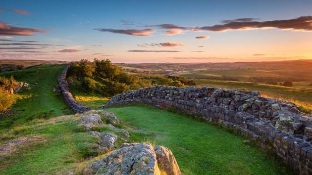 Hadrian’s Wall, England – Hadrian’s Wall is the longest wall in Europe, and was built by the Romans for protecting the Britannia colony from the tribes of Scotland. The wall stretches for 117 km. (Shutterstock)