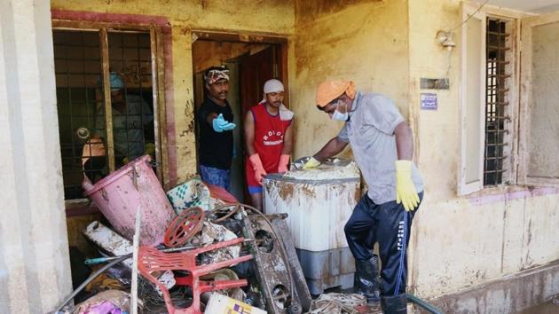 In Kerala, most of the people are slowly going back to their homes as the flood water has receded but more than 13.43 lakh people are still lodged in relief camps across the southern state. The government has set up a control room in Thiruvananthapuram to coordinate the cleaning process across the state and the civic bodies have been entrusted with the task of managing the work. (Sivaram V / REUTERS File) In Kerala, most of the people are slowly going back to their homes as the flood water has receded but more than 13.43 lakh people are still lodged in relief camps across the southern state. The government has set up a control room in Thiruvananthapuram to coordinate the cleaning process across the state and the civic bodies have been entrusted with the task of managing the work. (Sivaram V / REUTERS File)