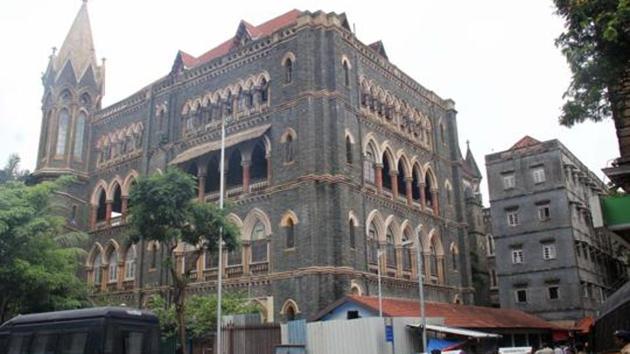 Bombay high court warns man claiming possession of court building | Mumbai  news - Hindustan Times