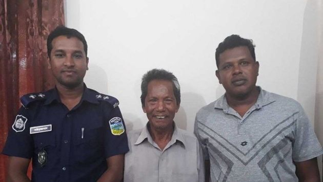 A visibly relieved Phalgun Arengh after being taken into safe custody at Sribordi Police Station in Sherpur district of Bangladesh. (HT Photo (Exclusive)) A visibly relieved Phalgun Arengh after being taken into safe custody at Sribordi Police Station in Sherpur district of Bangladesh. (HT Photo (Exclusive))
