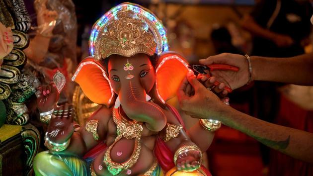 Hi-tech Ganesha Idols and decorations seen at a marketplace in Vashi ahead of Ganesh Chaturthi on August 23, 2018 in Navi Mumbai, Maharashtra. (Bachchan Kumar / HT Photo) Hi-tech Ganesha Idols and decorations seen at a marketplace in Vashi ahead of Ganesh Chaturthi on August 23, 2018 in Navi Mumbai, Maharashtra. (Bachchan Kumar / HT Photo)