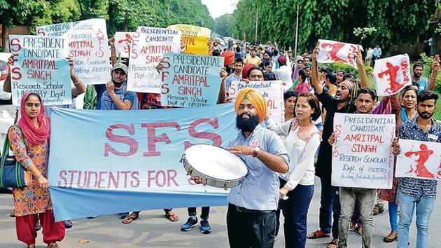 SFS has no faction, and the executive committee is chosen on the basis of proposals of previous committee members. (HT File) SFS has no faction, and the executive committee is chosen on the basis of proposals of previous committee members. (HT File)