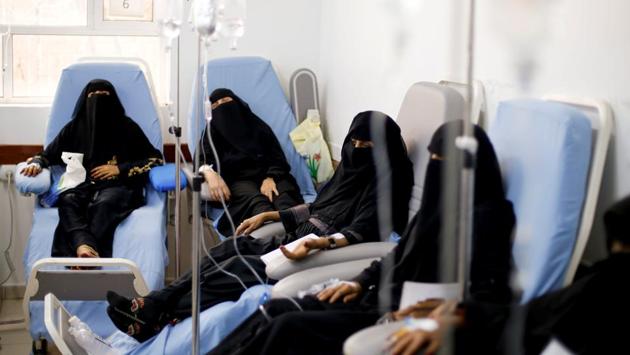 Millions of Yemenis are at risk from hunger and cholera brought on by three years of war, an emergency that has also hit cancer patients, struggling to get treatment in a country where the economy and infrastructure have collapsed. The World Health Organization (WHO) said around 35,000 people have cancer in Yemen, with about 11,000 cases diagnosed each year. (Khaled Abdullah / REUTERS)