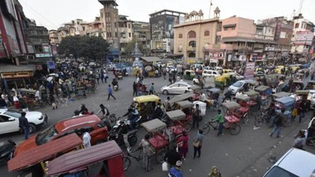 A view of Chandni Chowk, Delhi. Motorised vehicles soon be banned between 9 am and 9 pm daily in the Walled City locality under a new proposal that has been approved by the L-G.(Virendra Singh Gosain / HT File Photo)