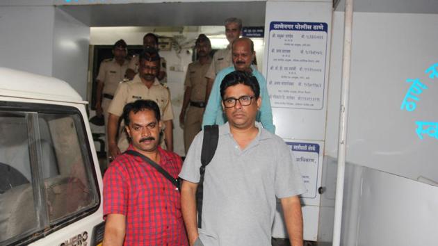 Arun Pereira (in grey), a human rights activist and lawyer, arrested by Pune Police on Tuesday.(Praful Gangurde/HT Photo) Arun Pereira (in grey), a human rights activist and lawyer, arrested by Pune Police on Tuesday.(Praful Gangurde/HT Photo)