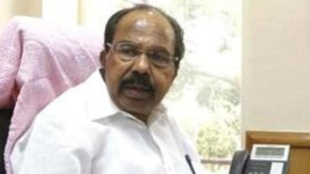 Panel chairman, Congress leader Veerappa Moily, said that the committee didn’t prepare its report as he felt that there was more discussion required on the subject.(HT/File Photo)