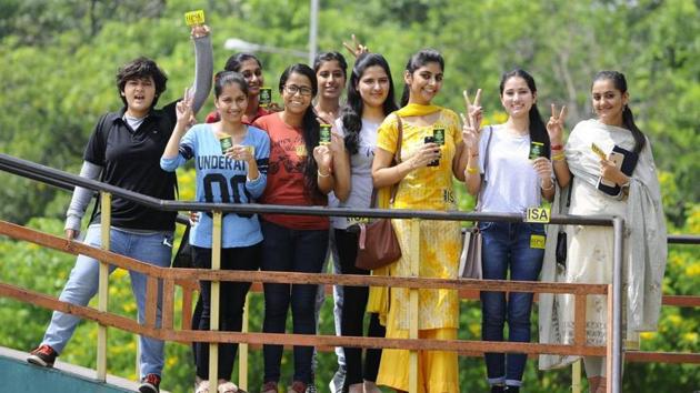 Around 15,000 students on the university campus will vote to elect the president, vice-president, general secretary and joint secretary of the students’ council.(HT Photo) Around 15,000 students on the university campus will vote to elect the president, vice-president, general secretary and joint secretary of the students’ council.(HT Photo)