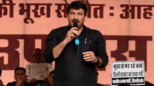 Delhi BJP chief Manoj Tiwari alleged that AAP feels that Atishi’s caste surname might be “politically damaging”, and hence, she was “compelled” to drop it.(HT File Photo) Delhi BJP chief Manoj Tiwari alleged that AAP feels that Atishi’s caste surname might be “politically damaging”, and hence, she was “compelled” to drop it.(HT File Photo)